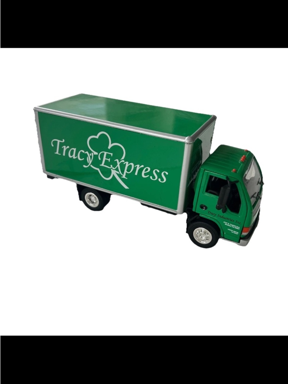 NIB ERTL Tracy Express Shipping Truck Die Cast 1:32 Scale Collectible Model Car